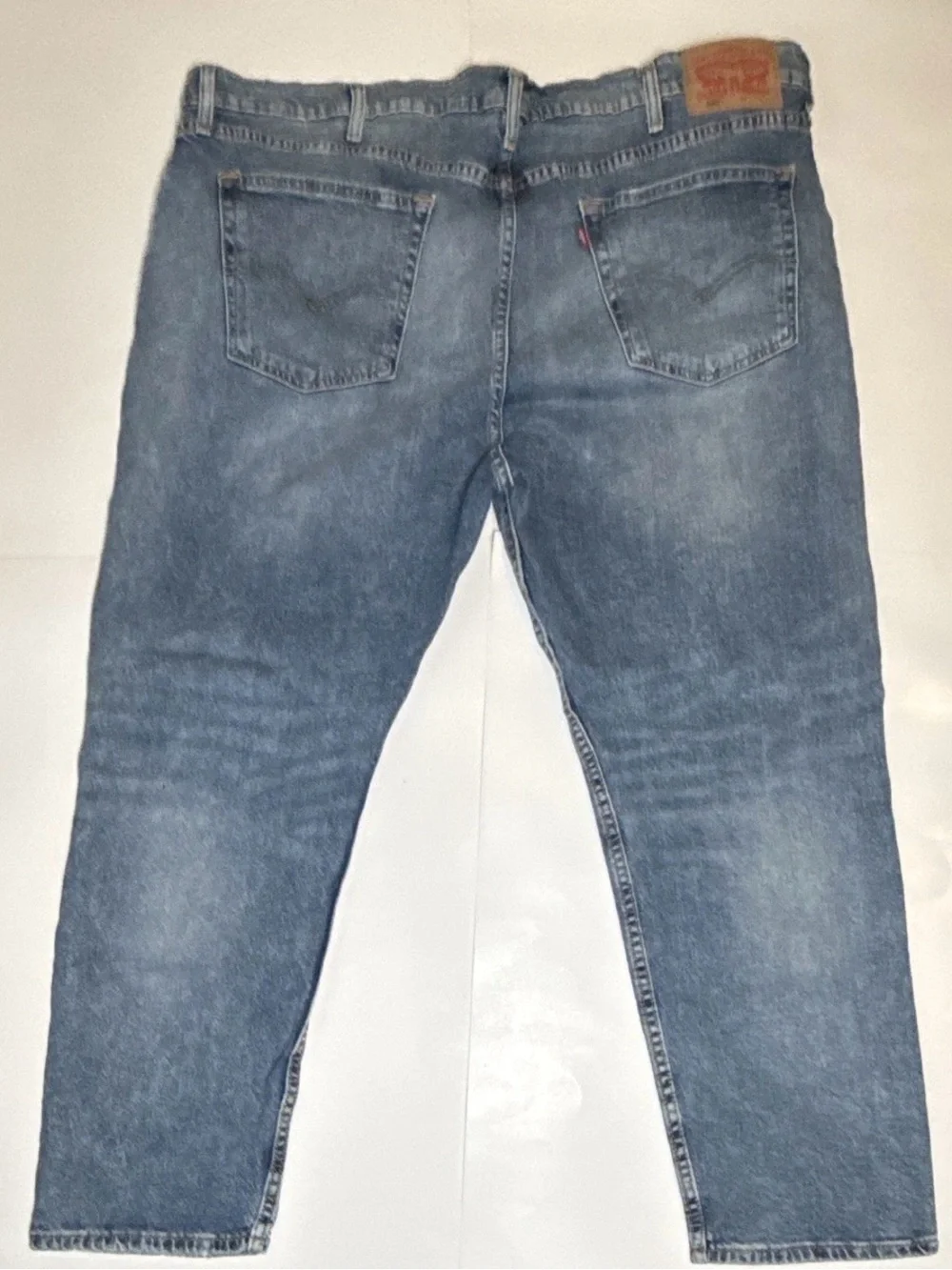 Levi's 502 Men’s Straight Leg Denim Jeans in Medium Blue Wash 44x28
